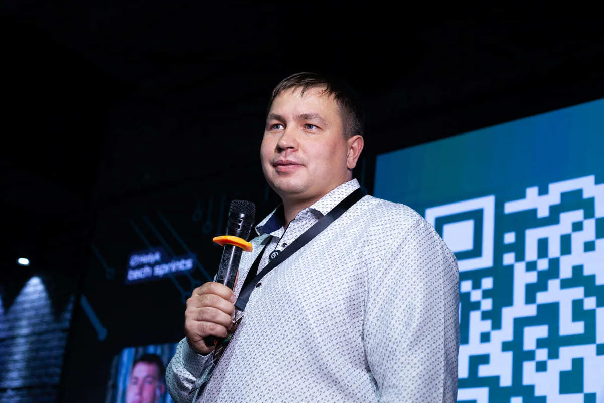 Олег Ивакин